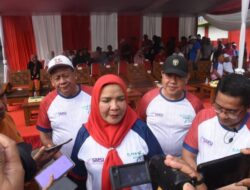 Ribuan Peserta Ikut BDL Run yang di Lepas Oleh Walikota Eva Dwiana