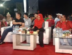 Walikota Bandar Lampung Hj. Eva Dwiana Bagikan Banyak Hadiah di Acara Nobar Semi Final U-23 AFC