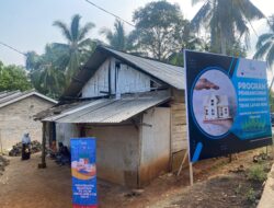 Dukung Pengentasan Kemiskinan Ekstrem, ASDP Berikan Bantuan Bedah Rumah di Lampung Selatan