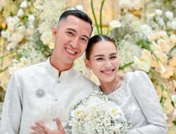 Ayu Ting Ting Putuskan Tunangnya Dengan Muhammad Fardhana