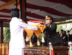 Penurunan Bendera HUT ke-79 RI Di Tubaba, M Firsada Harap Persatuan Dan Kemajuan