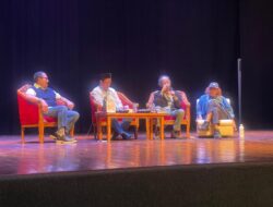 Dua Pembicara Bedah ‘Satu Ciiman, Dua Pelukan’ Isbedy Stiawan