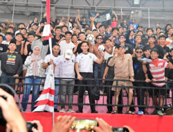 Bupati Lamsel Nobar di GWH Bersama Masyarakat Dukung Timnas Dalam Ajang Sepak Bola Kualifikasi Piala Dunia