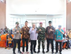 Kemendukbangga/BKKBN Lampung bersama Mitra Strategis Distribusikan Makanan Bergizi Gratis (MBG) di Desa Hanura Kecamatan Teluk Pandan Kabupaten Pesawaran