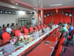 Walikota Berdialog Dengan Para Pendemo Terkait Tuntutan Banjir