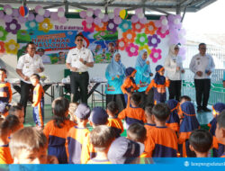 Pagi Ceria Bersama Bupati Egi: Tawa dan Harapan Anak TK IT Al Mumtaza Meriahkan Hari Anak Nasional di Lampung Selatan