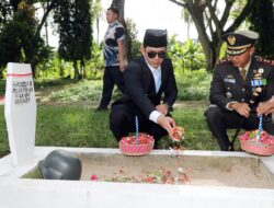 Bupati Egi Ikut Ziarah Jelang HUT TNI Ke-80 di TMP Kusuma Bangsa