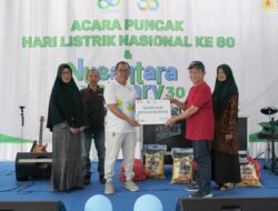 PLN Nusantara Power UP Bandar Lampung Berikan Bantuan Bedah Rumah untuk Purnabakti dalam Rangka Hari Listrik Nasional ke-80