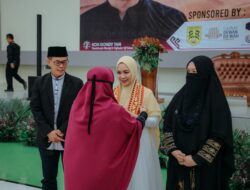 Ketua TP PKK Ibu Purnama Wulansari Mirza Hadiri Tabligh Akbar Spesial “Perjalanan Menuju Hidayah” di Al-Kautsar