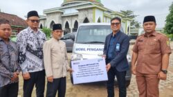 Kantor Cabang Bandarjaya Serahkan Bantuan TJSL Mobil Pengangkut Sampah untuk Yayasan Pendidikan Fantribhakti Lampung Tengah