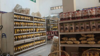 Melalui KUR BRI Kanca Pringsewu, UMKM “Rafins Snack” Mampu Tingkatkan Omzet Penjualan dan Perluas Pasar