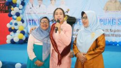 Guru TK Usia 74 Tahun Ini Mendadak Dapat Hadiah Istimewa dari Istri Bupati Lampung Selatan
