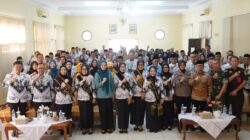 Purnama Wulan Sari Mirza Kukuhkan Lima Ibunda Guru Kabupaten