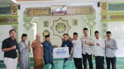 BRI Kanca Metro Bersama YBM BRILiaN Salurkan 18 Gulung Karpet Sajadah untuk Masjid Nur Hidayah