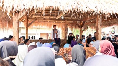 Dari Kampung “Acak-acakan” Jadi Lebih Tertata, Bupati Egi Jagokan Baru Ranji Tiga Besar Desa Helau