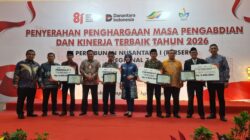 Rayakan HUT ke – 81 RI, PTPN I (Persero) Regional 7 Beri Penghargaan Karyawan