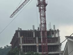 Proyek Hotel Prasanthi Abaikan K3 dan Tower Crane Menjorok Ke Jalan Diduga Melanggar Aturan