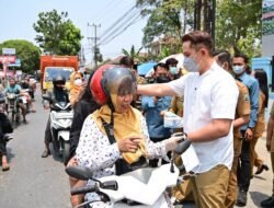 Turun Langsung Pastikan Warga Tetap Aman, Bupati Egi Siagakan Layanan Kesehatan Hadapi Dampak Erupsi Anak Krakatau