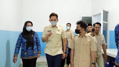 Usai Jenguk Siswi MI Ma’arif yang Masih Dirawat, Bupati Egi Minta BGN Suspend SPPG yang Belum Penuhi Standar