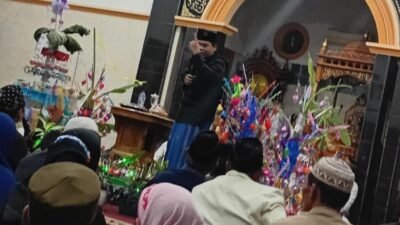 PHBI Masjid Al Yaqin Tanjungraya Gelar Maulid Nabi, Diawali Pawai Kembang Telor