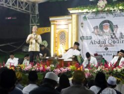 Di Hadapan Gus Muwafiq, Bupati Egi Dorong Pesantren Jadi Benteng Akhlak Generasi Muda di Tengah Tantangan Zaman